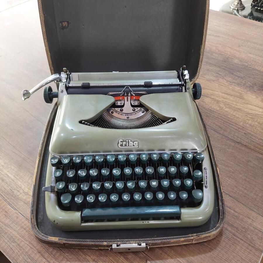 Erika Daktilo 1957 model 1 yıl garantili