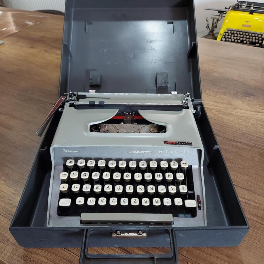 Efsane Remington 1960 model Daktilo