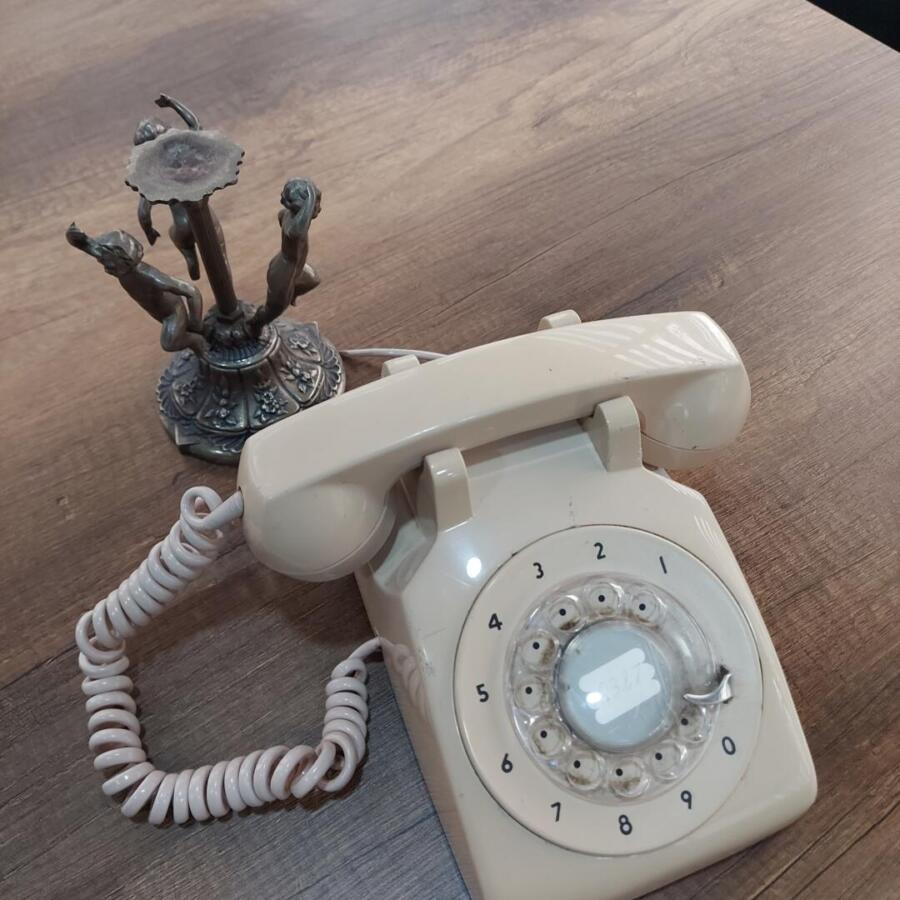 Netaş çevirmeli antika telefon