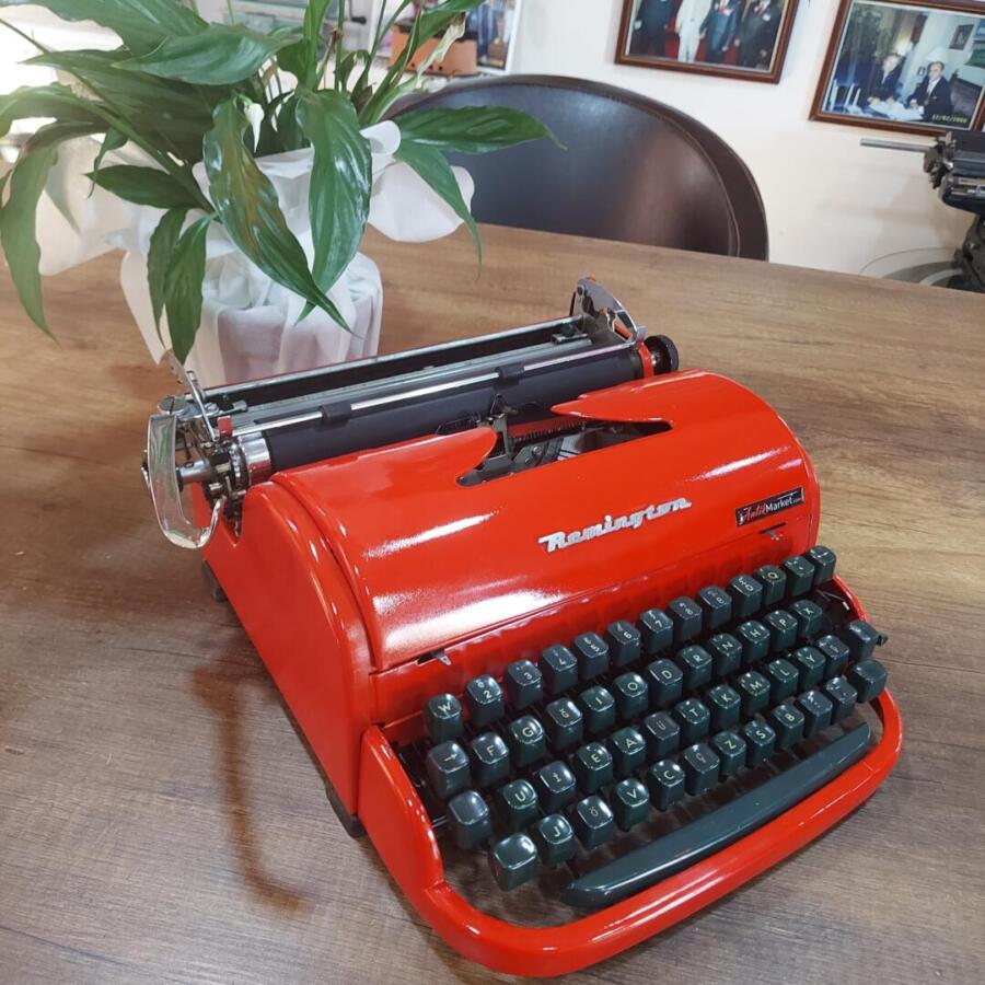 Remington Quiet rider efsane daktilo 1951 model 1 yıl garantili