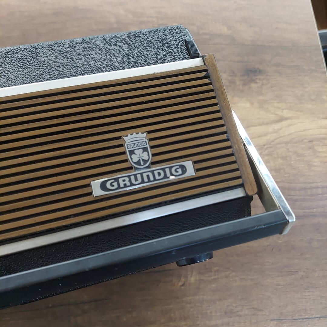 Grundig TK 147 makaralı teyp