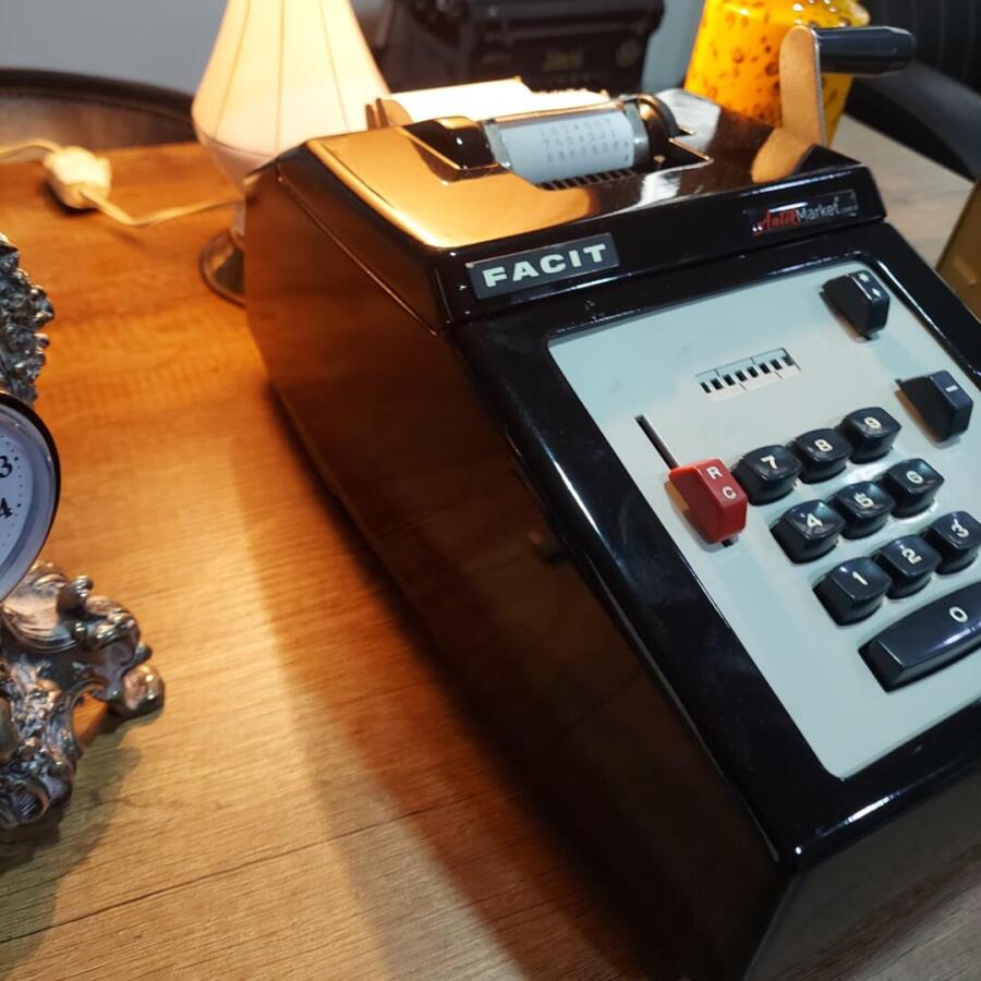 Antika facıt hesap makinesi 1 yıl garantilidir