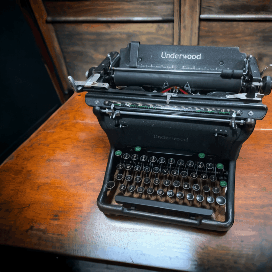 Yatırımlık Underwood Daktilo 85 yaşında U.S.A. Üretim 1 yıl garantili