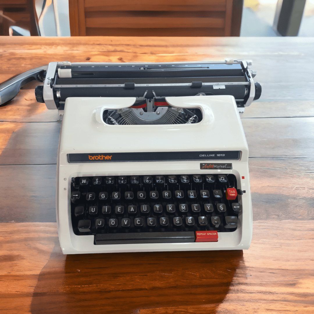 Brother daktilo 1 yıl garantili çantalı